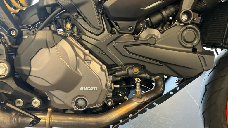 Ducati Monster Plus 937 Red (20MY)